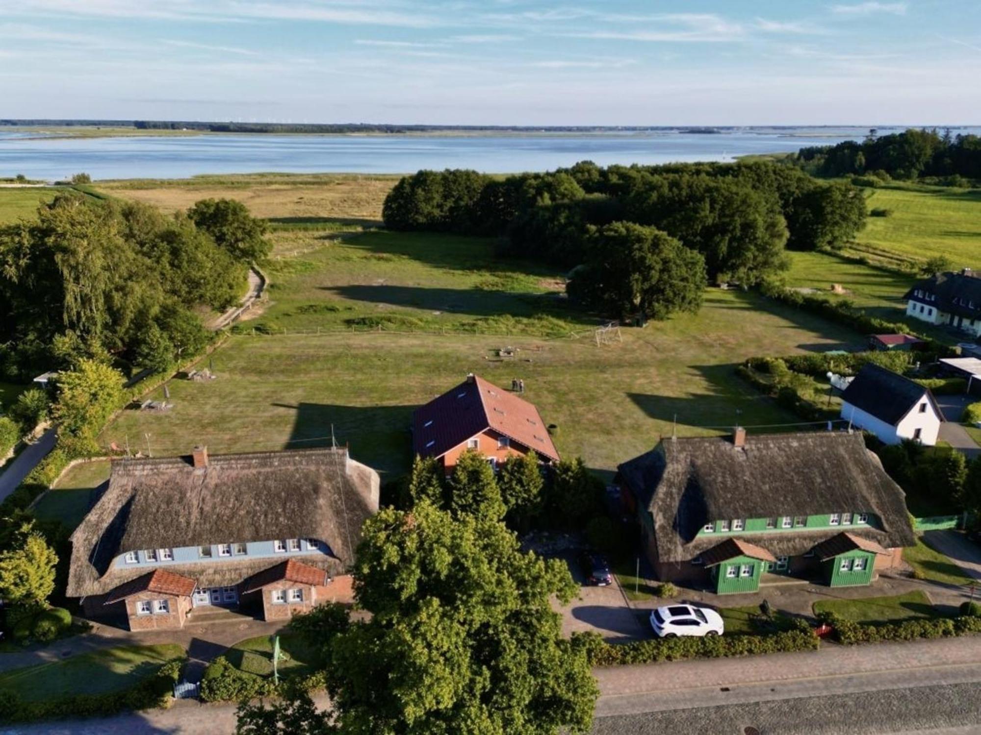 Ferienwohnung Nr 02 Og Spitzboden Born Exteriör bild